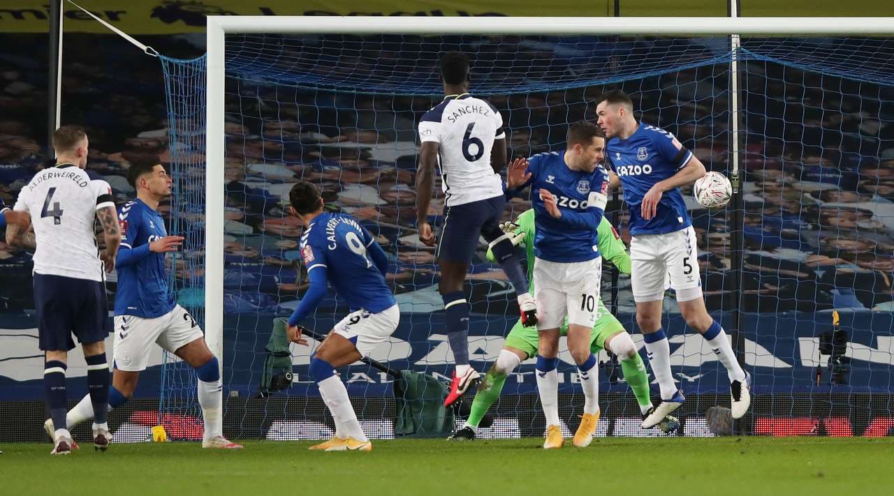 FA Kupa: Kilencgólos mérkőzésen, hosszabbítás után jutott tovább az Everton