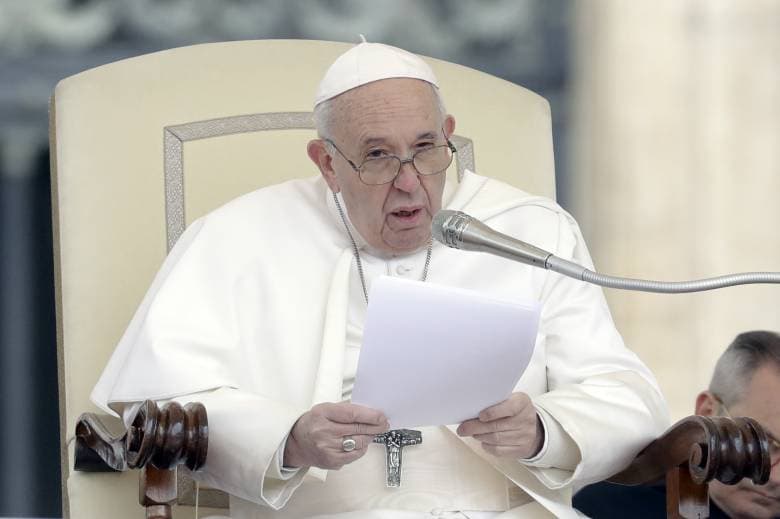 Koronavírus: Ferenc pápa nem megy ki a Szent Péter térre