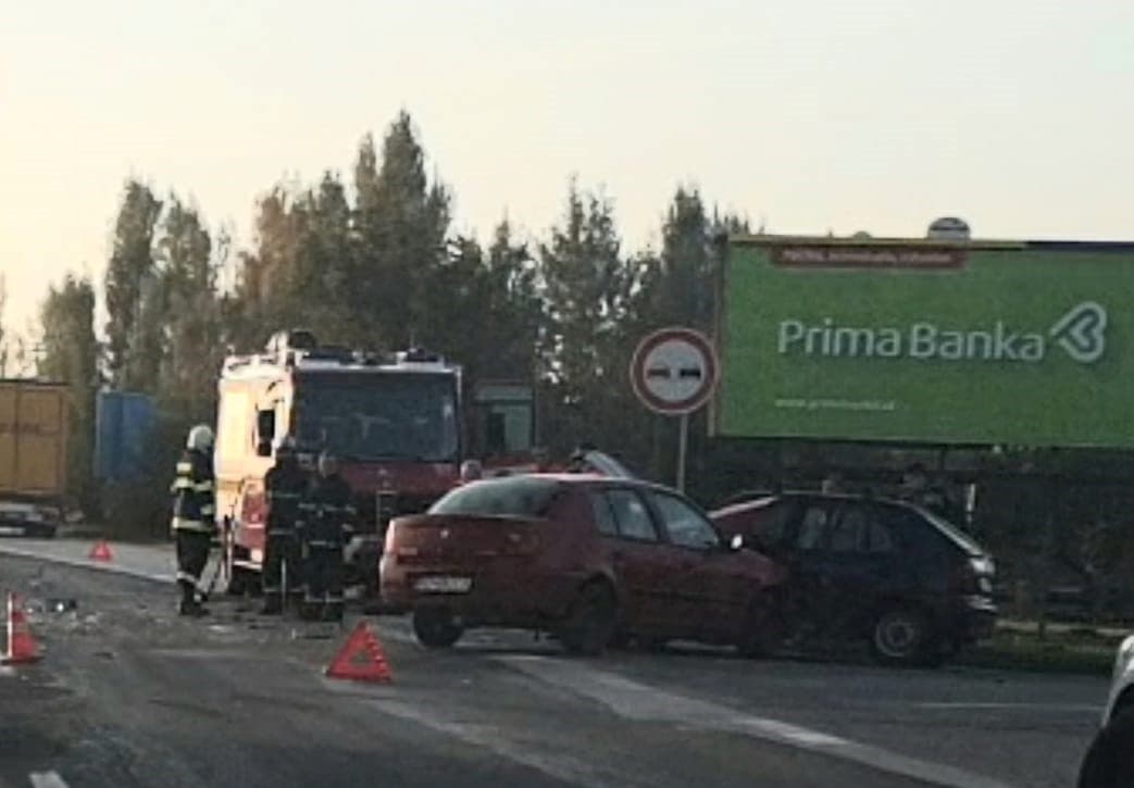 Közúti baleset akadályozta a közlekedést Alistálon
