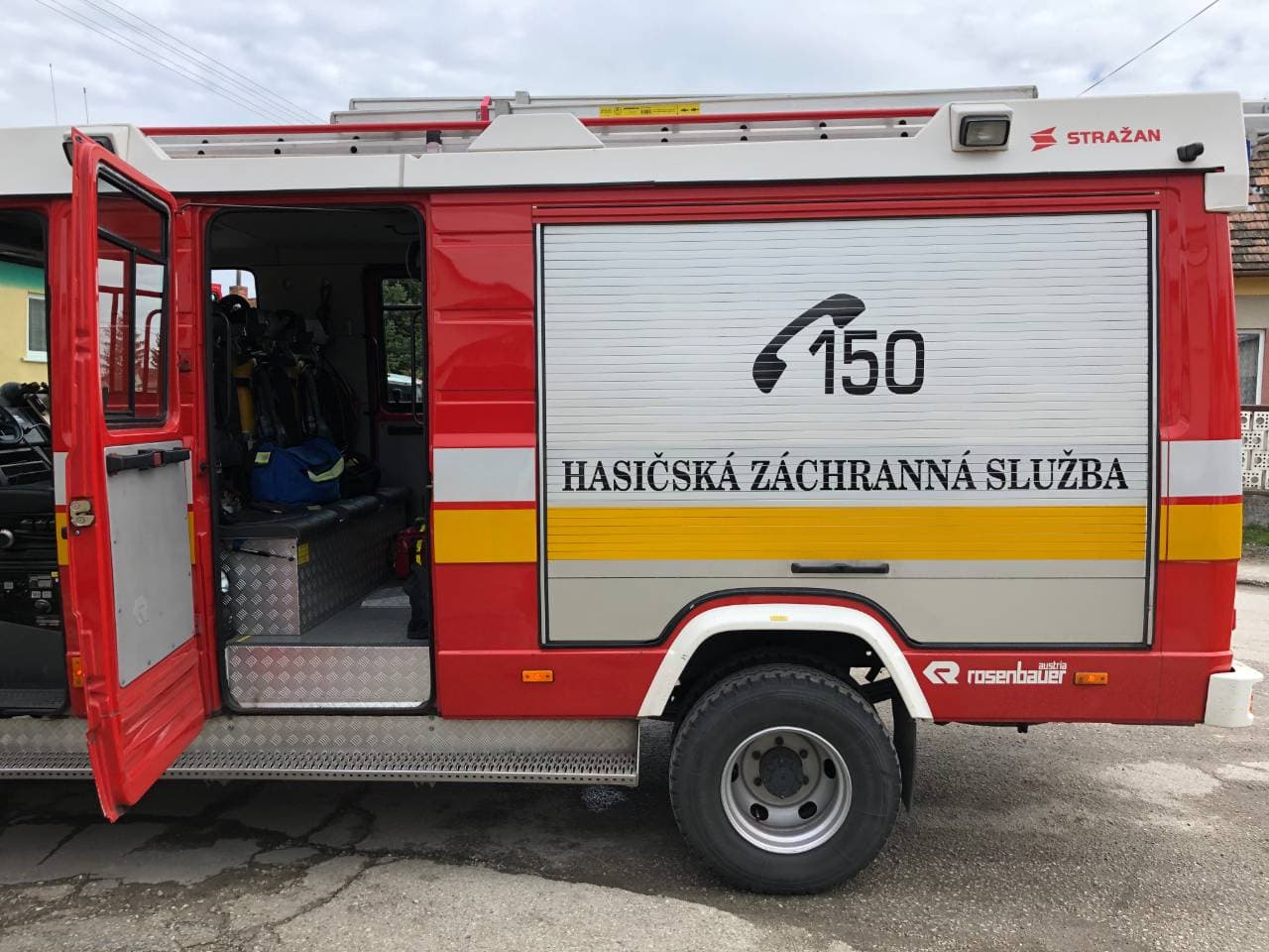 Autótűzhöz riasztották a tűzoltókat Dunaszerdahelyen, de szerencsére a látszat csalt