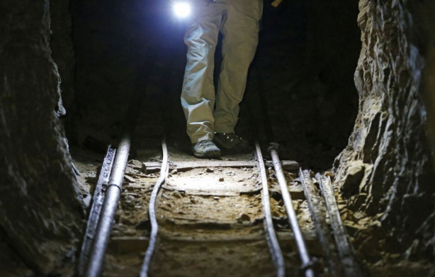 Bányaomlás történt egy lengyelországi rézbányában, egy vájár meghalt