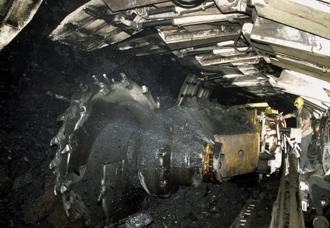 Három bányász meghalt egy lengyelországi bányaomlásban