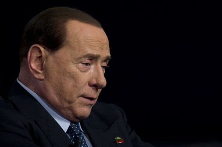 A koronavírussal kezelt Silvio Berlusconi elhagyta a kórházat