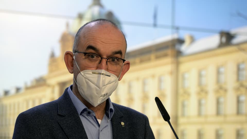 Menesztették a cseh egészségügyi minisztert, távozásának köze lehet a kínai és az orosz vakcinákhoz 