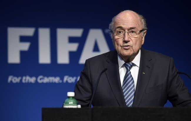 Blatter tagadta, hogy tudott a dél-amerikai megvesztegetésekről