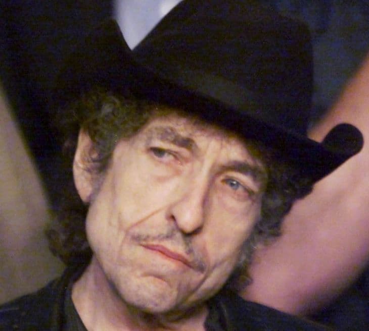 Rekordáron kínálják megvételre Bob Dylan egyik leghíresebb dalának kéziratát