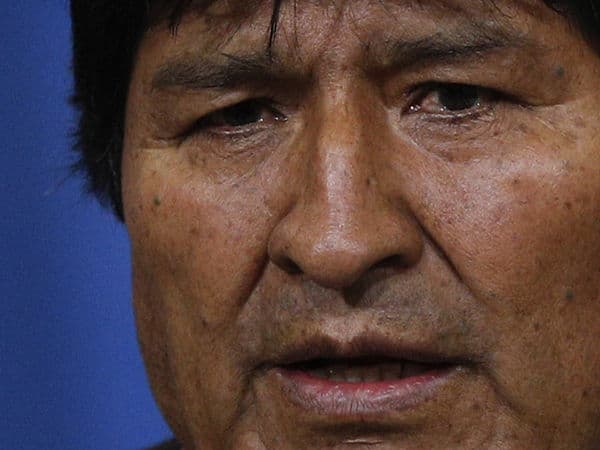 Mexikóban kért és kapott menedéket Evo Morales - már el is hagyta Bolíviát