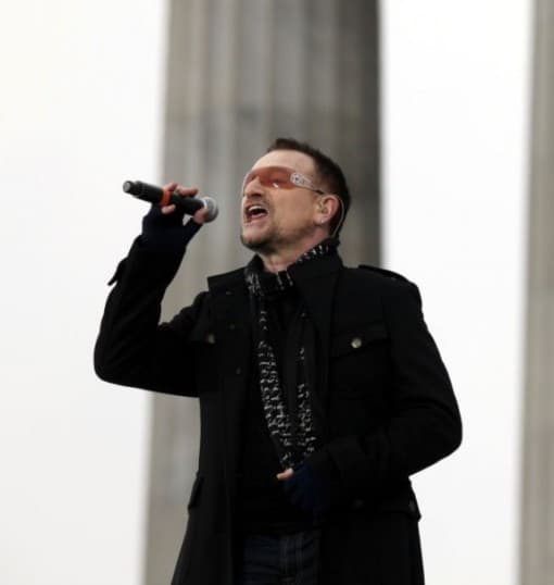 Szívszorító dalt tett közzé Bono a koronavírusról