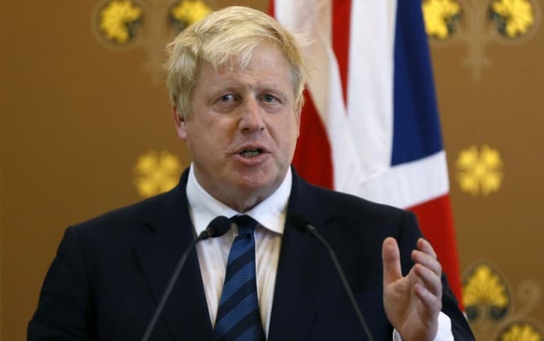 Brexit - Johnson: A brit kormány nem javasol vámellenőrzéseket az ír szigeten