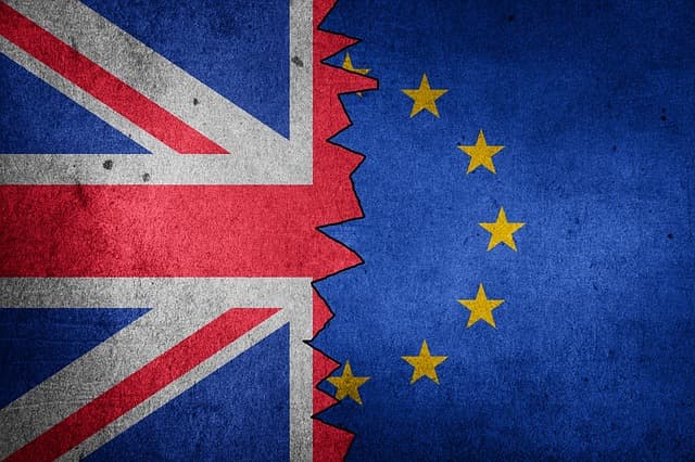 Recessziót okozhat a brit gazdaságban a megállapodás nélküli kilépés