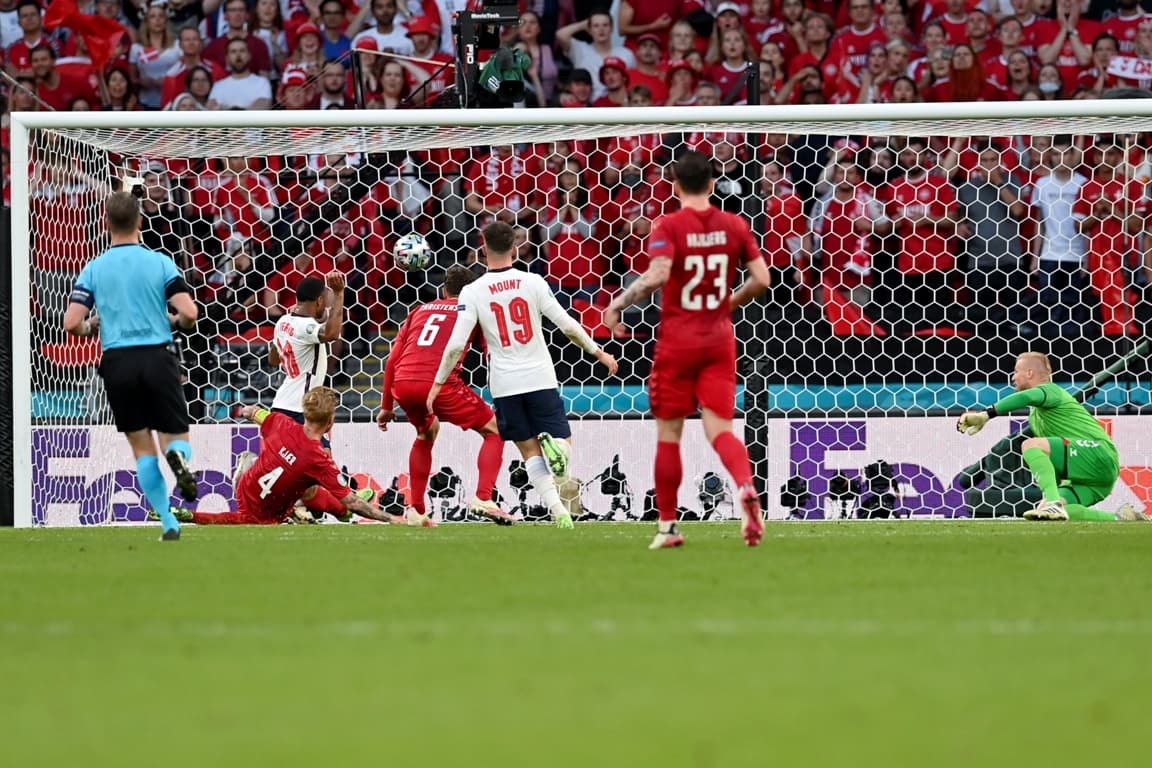 EURO-2020: Anglia hosszabbításban verte Dániát, ezzel bejutott a döntőbe