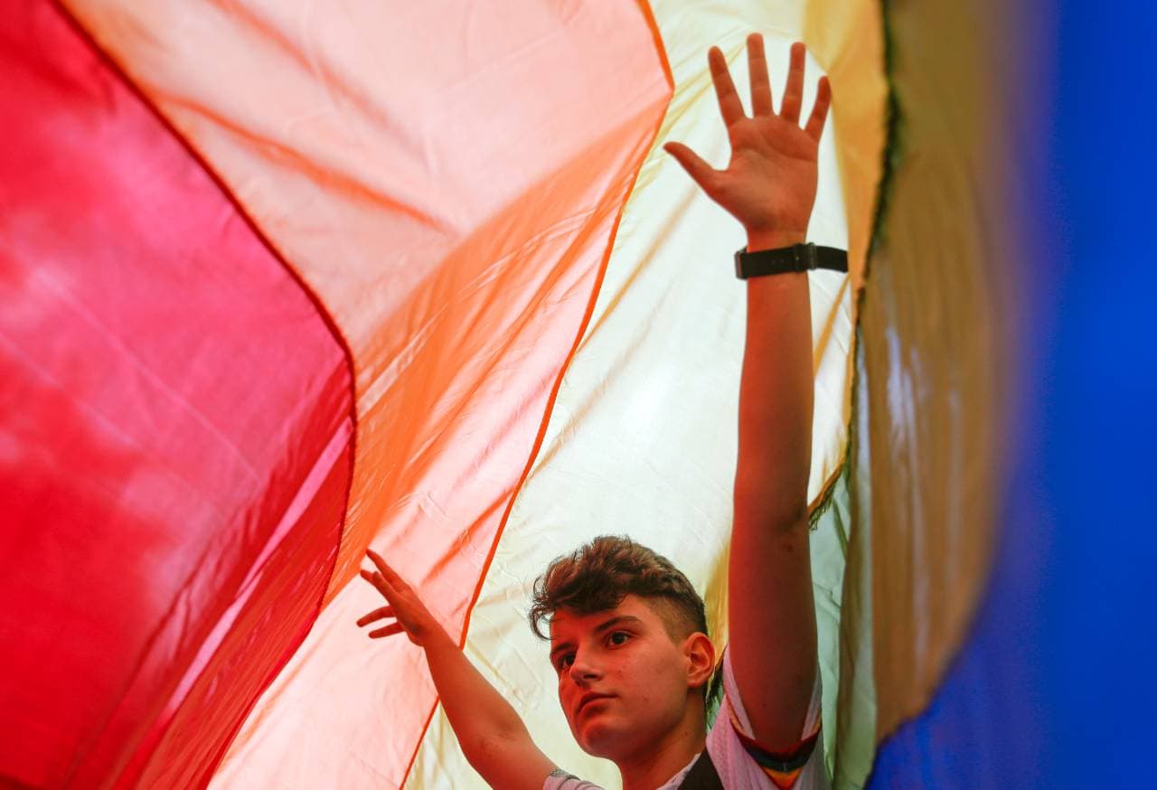 Tízezren vettek részt a bukaresti Pride-on