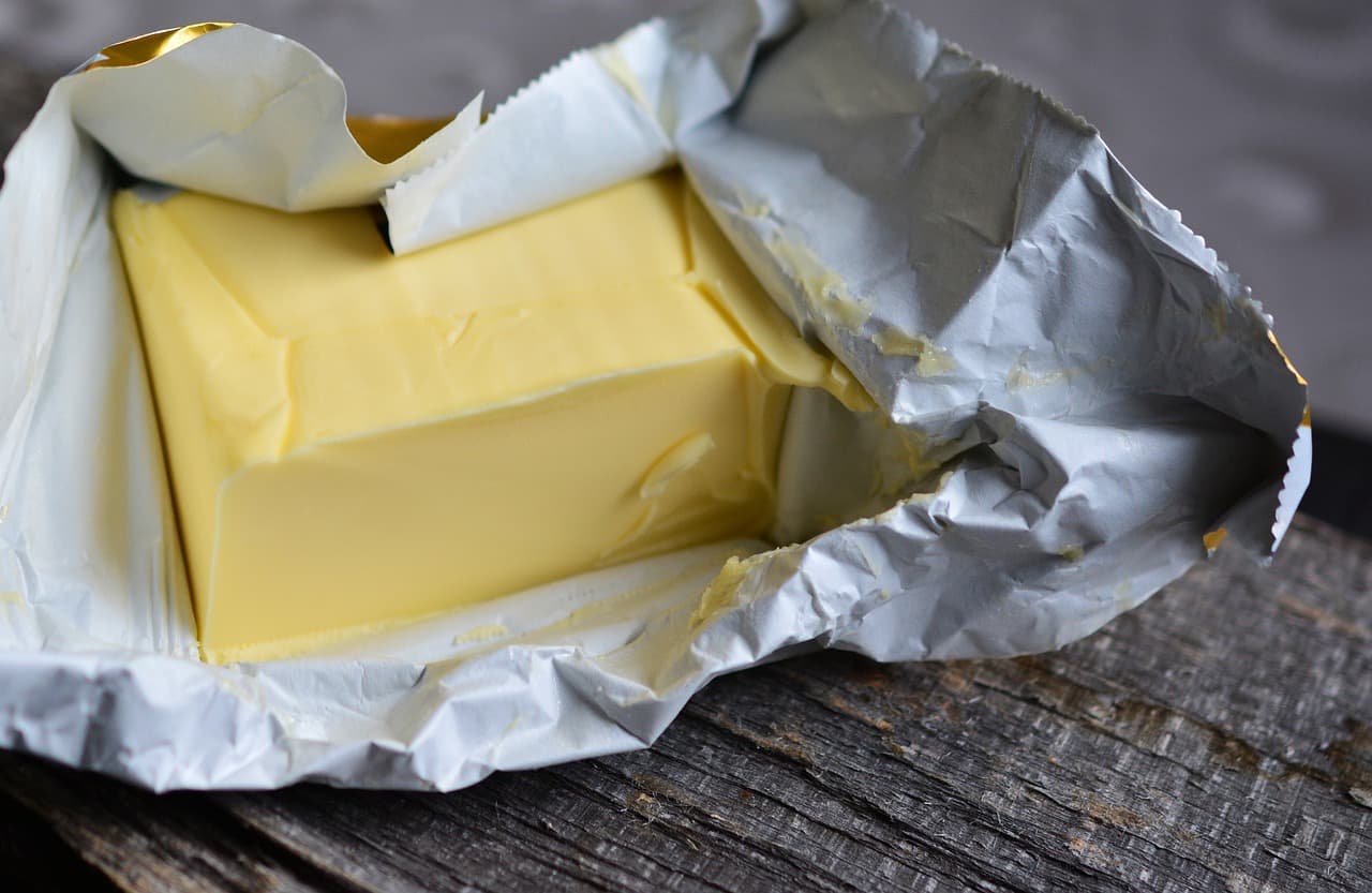 Ott vannak a margarinban, egyes vajakban és az olajos ételekben is - emberek milliárdjainak egészségét veszélyeztetik továbbra is a transzzsírok