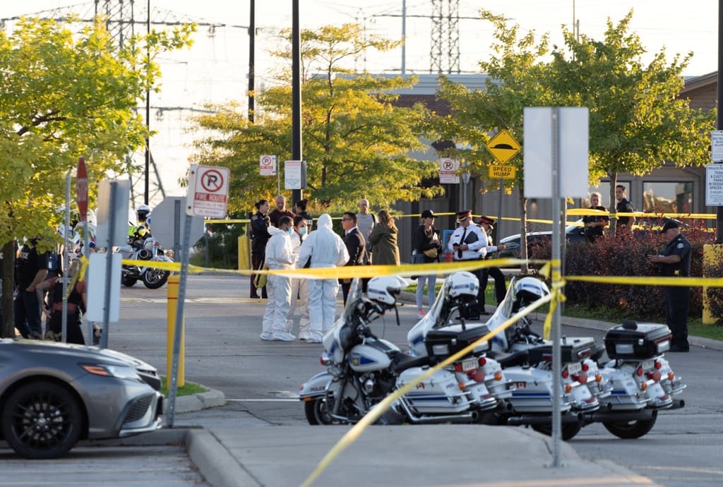Lőfegyverrel megölt két embert és hármat megsebesített egy férfi Kanadában