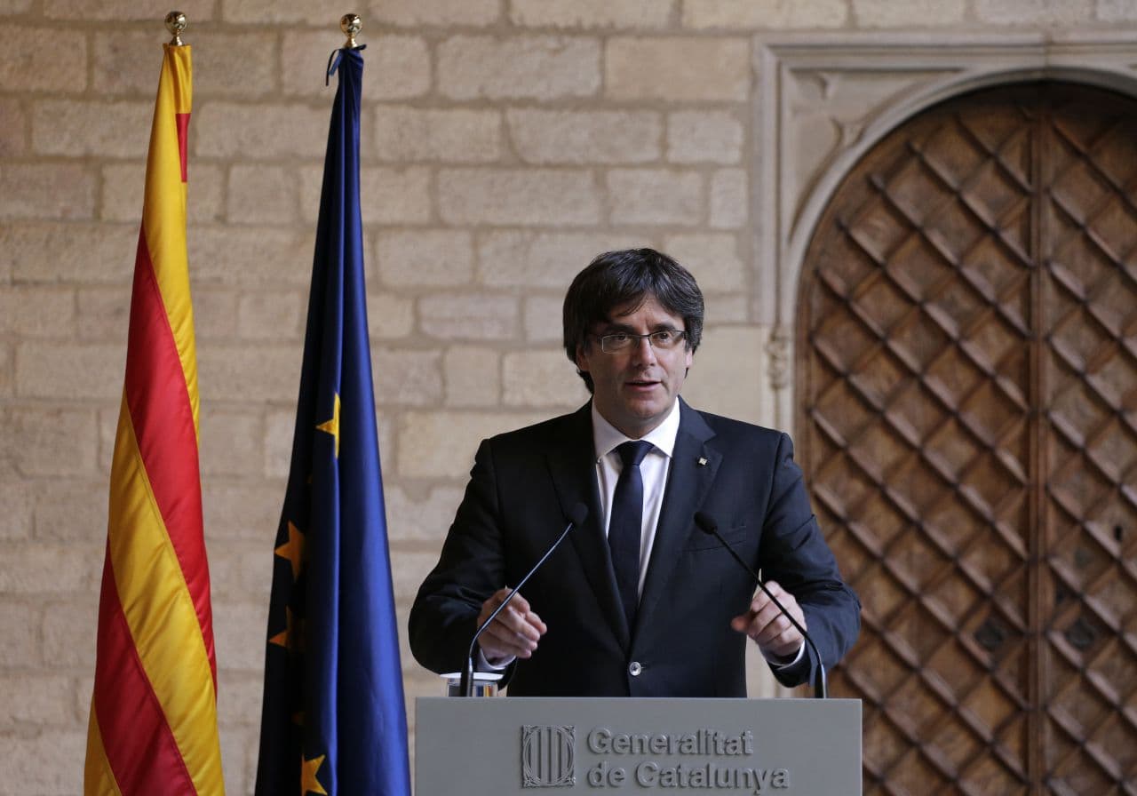 Katalán válság: Puigdemont visszalépett az elnökjelöltségtől
