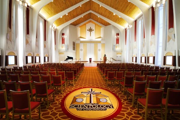 Az SNS szigorítaná az egyházak és vallási egyesületek regisztrációját