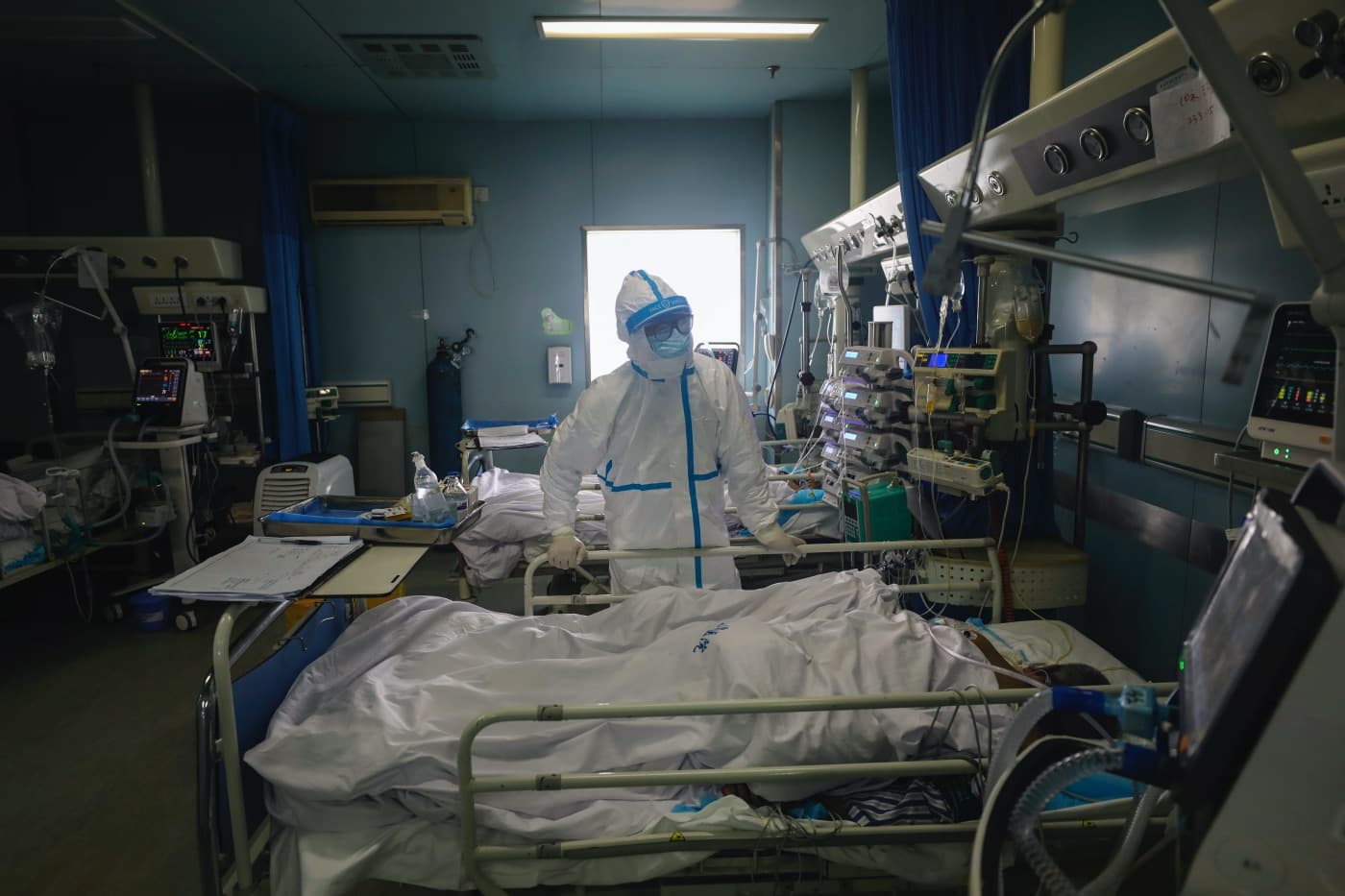 Emelkedett a koronavírussal fertőzöttek száma Kínában, gyógyult betegek még fertőzhetnek is
