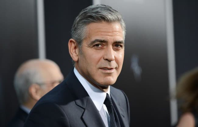 George Clooney balesetet szenvedett
