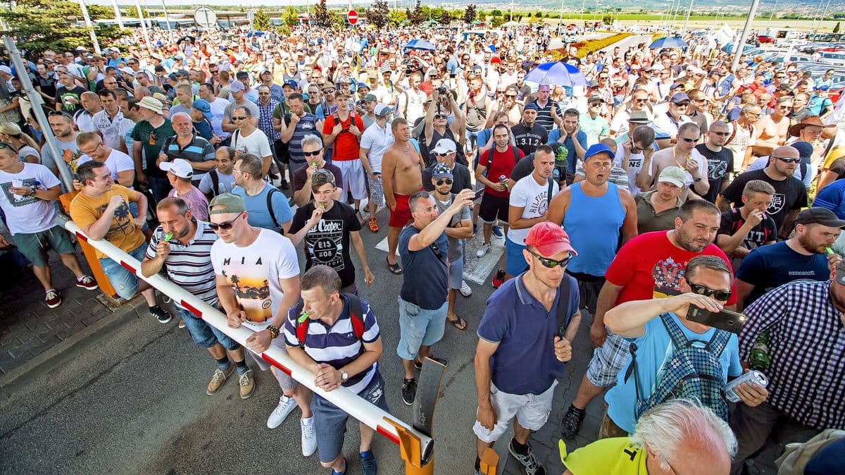 Megfélemlítették a pozsonyi Volkswagen sztrájkoló dolgozóit?