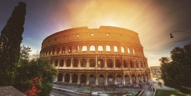 Hétfőtől újra látogatható a római Colosseum