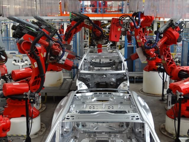 Kínai vevők érdeklődnek a Fiat robotgyártó részlege iránt