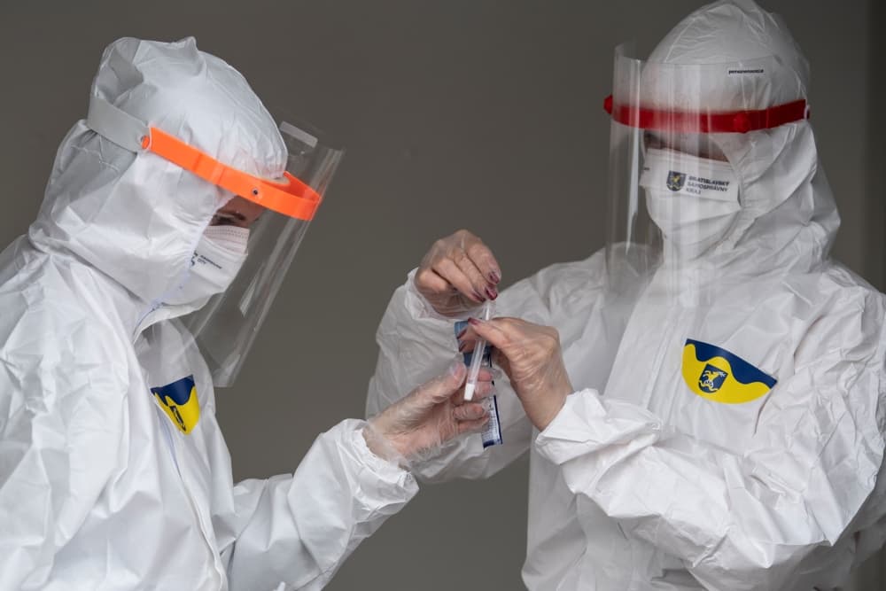 Európai Bizottság elnöke szerint nagy aggodalomra adnak okot a vírusmutációk