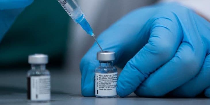 Csehország vakcinákat adományoz balkáni, afrikai és ázsiai államoknak