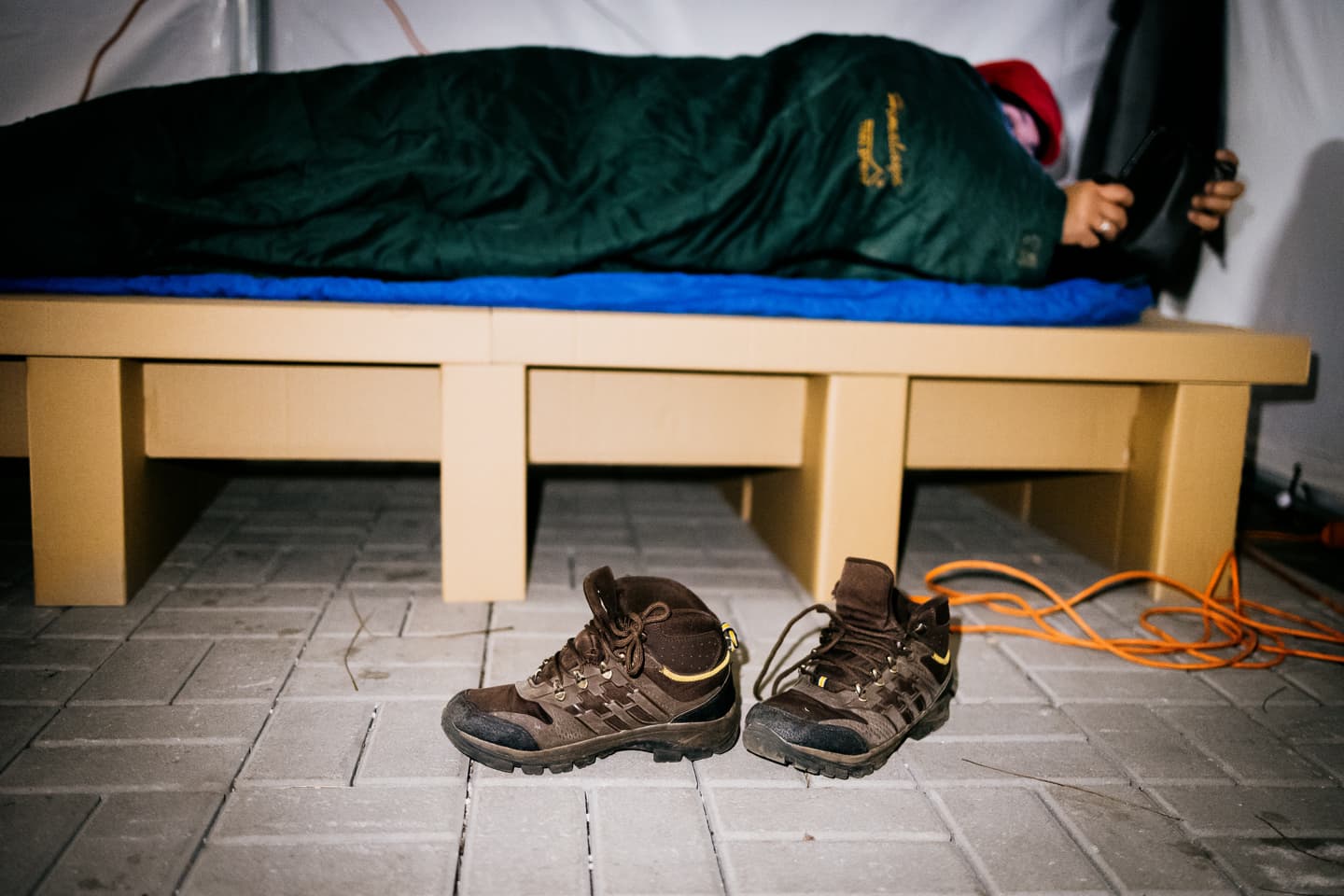 Kibírna egy teljes éjszakát az utcán, pár fokban? – Érsekújvárban rámutattak, mit élnek át a hajléktalanok nap mint nap (FOTÓK)