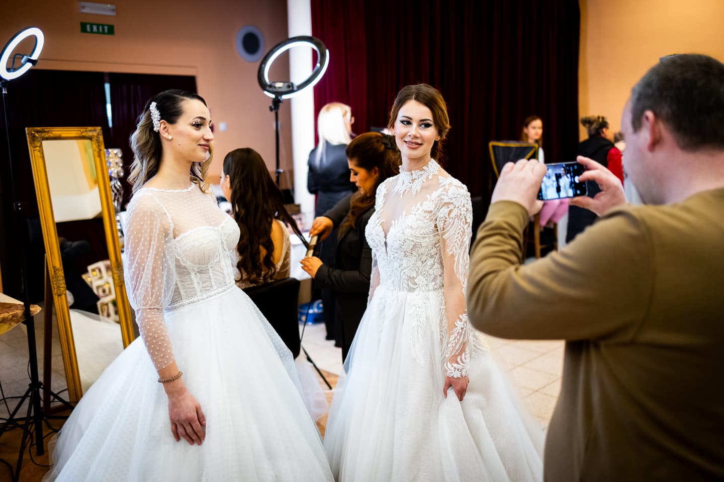 Minden, ami az álomesküvőhöz kell - a fehér ruhák körül forgott minden Naszvadon (FOTÓK)