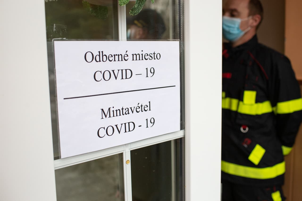 Tömeges tesztelés: Nyárasdon megugrott a fertőzöttek száma, Dunaszerdahelyen is csaknem 100 az első napon