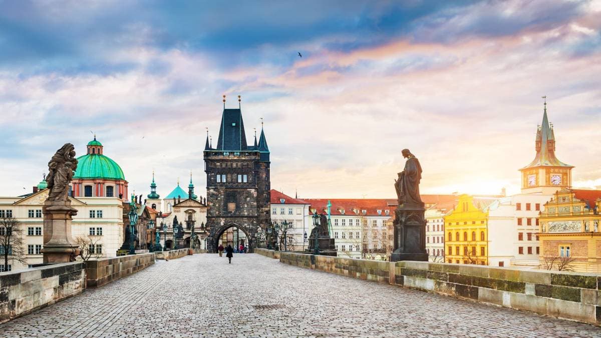 Csehországban még legalább egy hónapig tart a szükségállapot