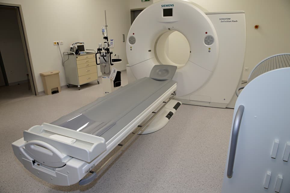 Már kilenc gyanúsítottja van a pöstyéni CT-botránynak