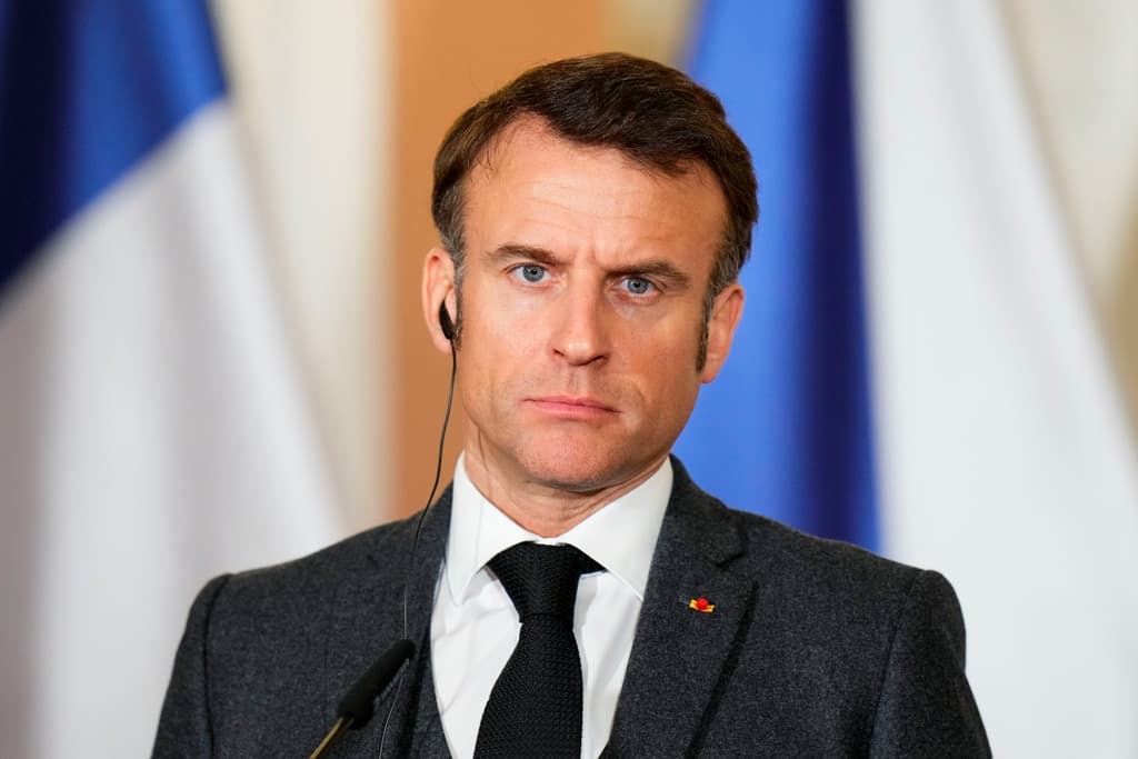 A francia elnök szerint szükség lehet a Nyugat által végrehajtott szárazföldi műveletekre Ukrajnában