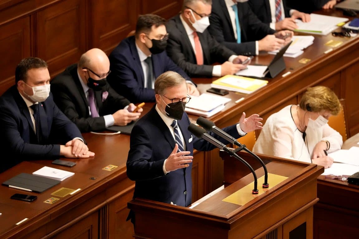 Bizalmat kapott a cseh parlamentben Petr Fiala kormánya