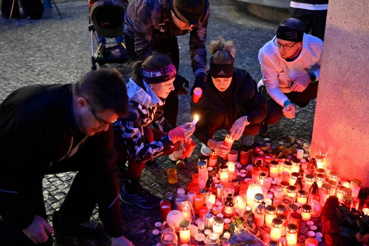 Nemzeti gyásznapot hirdettek a csehek december 23-ra