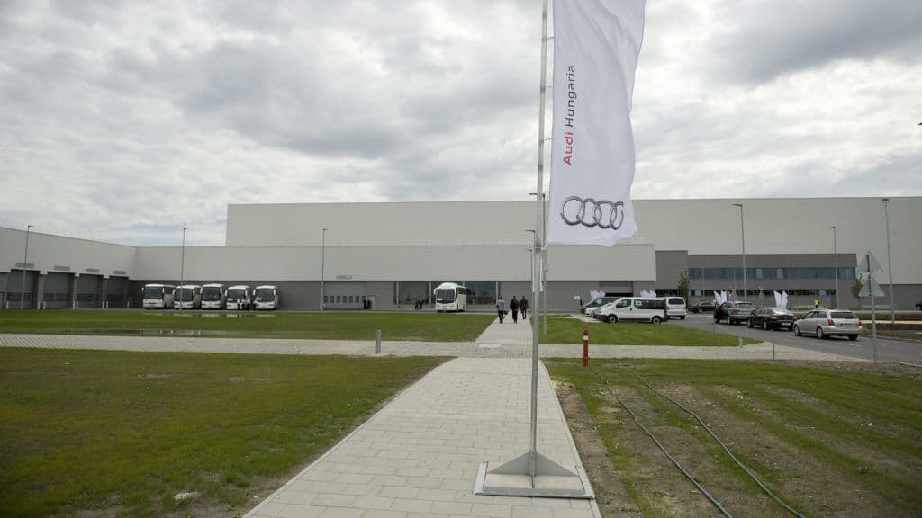 Elkezdődött a sztrájk a győri Audiban
