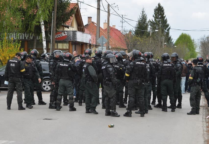 Tele lesz ma Dunaszerdahely rendőrökkel, útlezárások is lehetnek