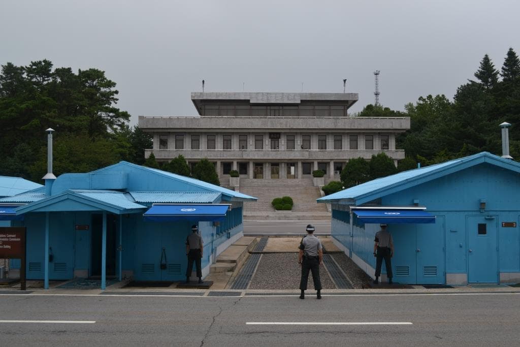 Egy ismeretlen átszökött Észak-Koreába