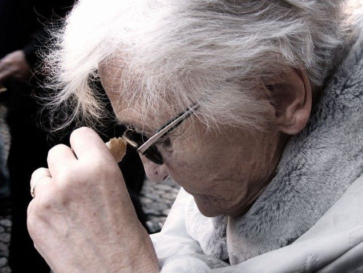 Magyar kutatók kiderítették,  miért gyakoribb az Alzheimer-kór a nőknél