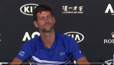Djokovic nem bírta ki, alaposan kiparodizálta az őt kérdező újságírót (VIDEÓ)