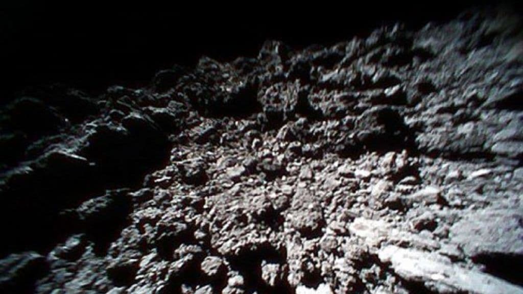 Íme az első videó, amelyet egy aszteroida felszínén készítettek