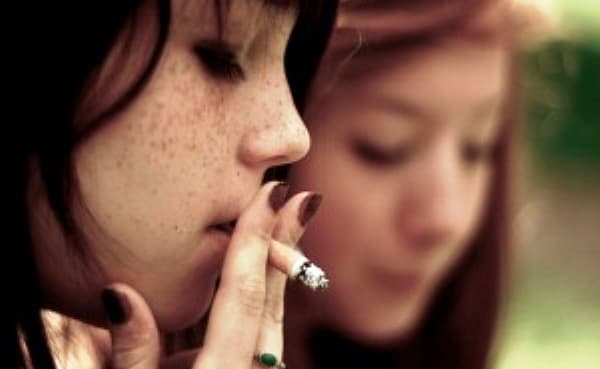 Az első cigarettát elszívók kétharmada naponta rá fog gyújtani
