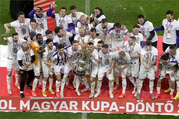 MOL Magyar Kupa - Hosszabbításban diadalmaskodott az Újpest