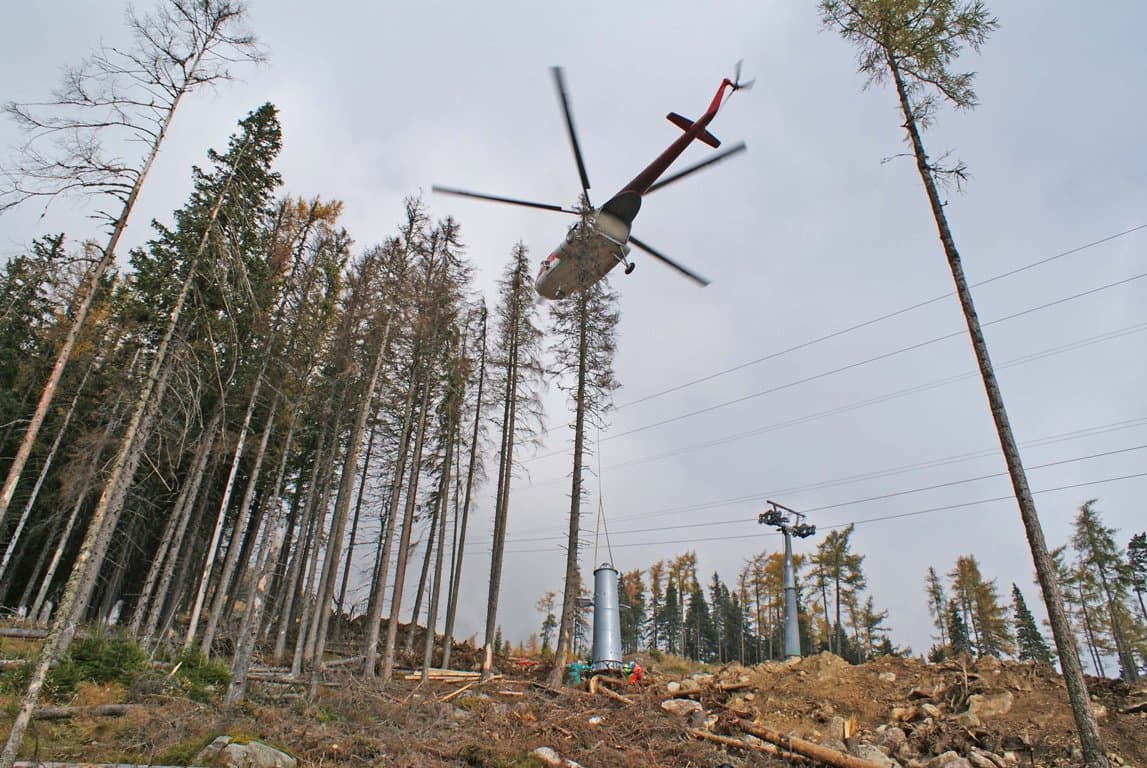 Lezuhant egy tűzoltókat szállító helikopter a Bajkálontúli területen
