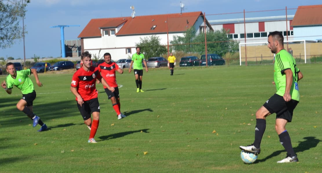 Nyugat-szlovákiai V. liga, déli csoport, 1. forduló: Hét gól Egyházkarcsán és Jányokon