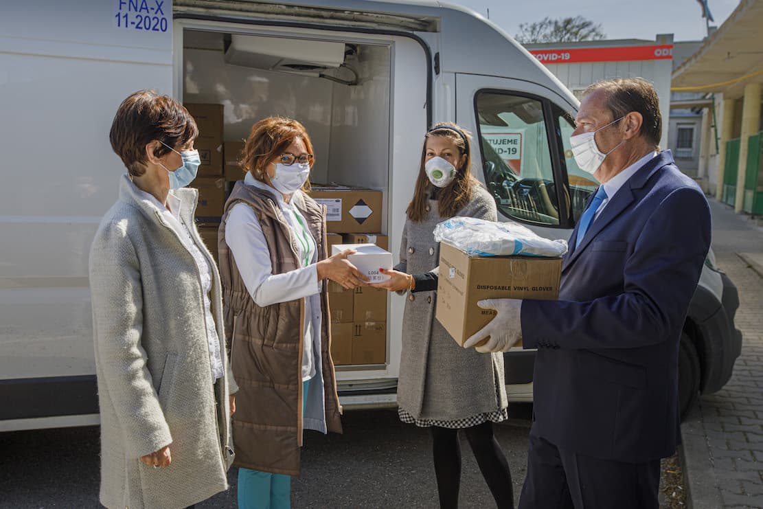 Dél-szlovákiai egészségügyi intézmények koronavírus-járvány megfékezése érdekében kifejtetett erőfeszítéseit támogatja Magyarország