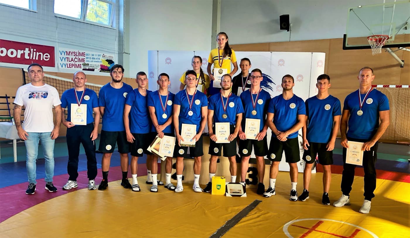 Egyéniben és csapatversenyben a dunaszerdahelyi birkózók játszották a prímet a felnőttek országos bajnokságán