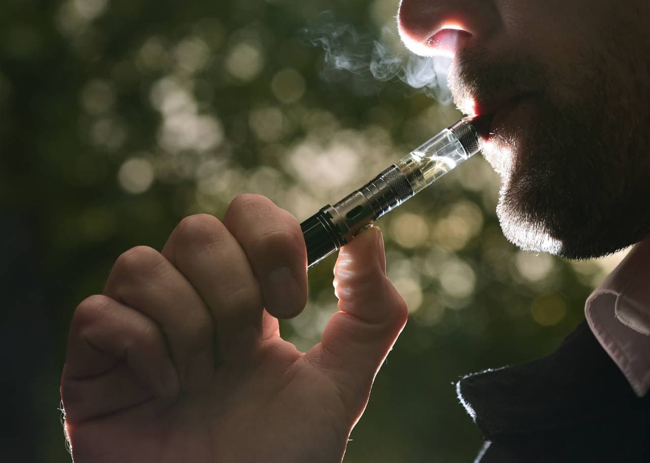Nagy mennyiségű rákkeltő anyagot tartalmaznak egyes aromás e-cigaretták