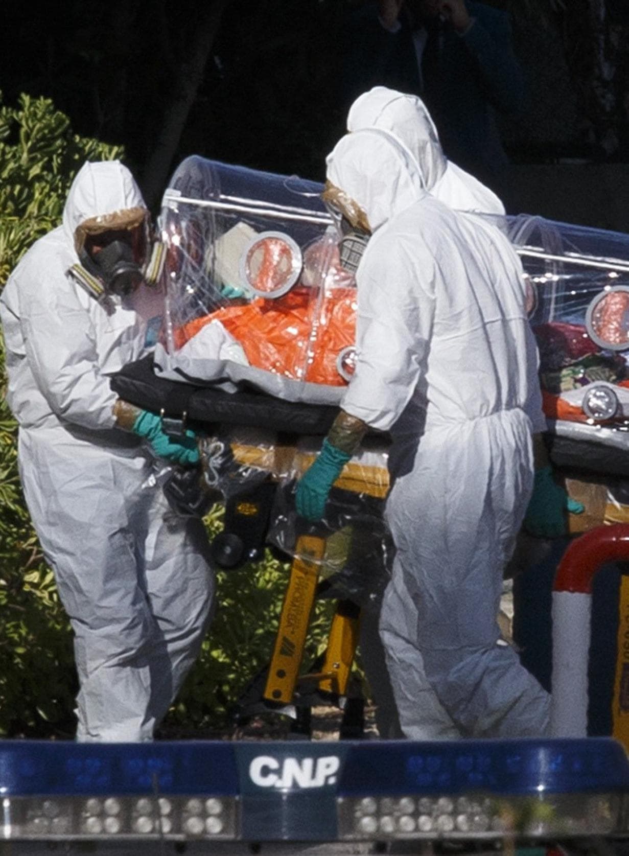 Megtámadtak egy ebolás betegekkel foglalkozó központot