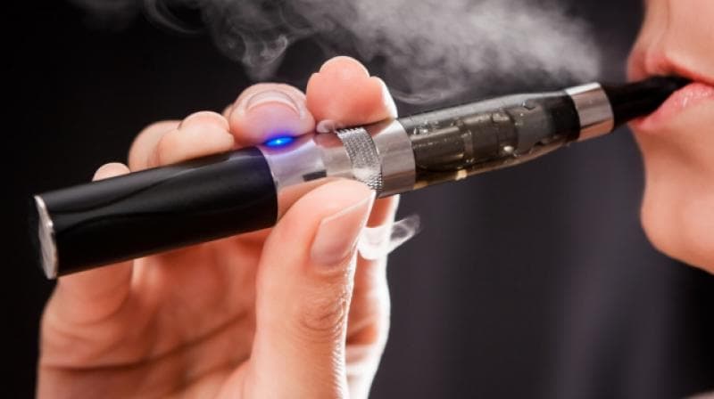 Betiltották az aromákkal ízesített elektromos cigarettákat